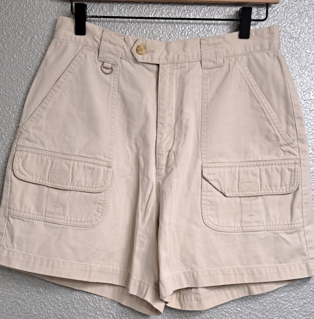 GH Bass Women's Khaki Shorts   Size 10